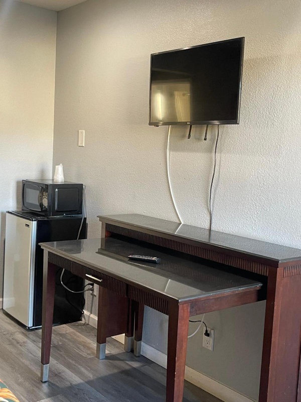 San Jacinto Inn image 4